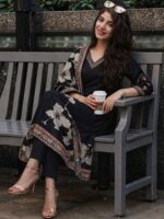 Women Cotton Kurta And Pant With Dupatta